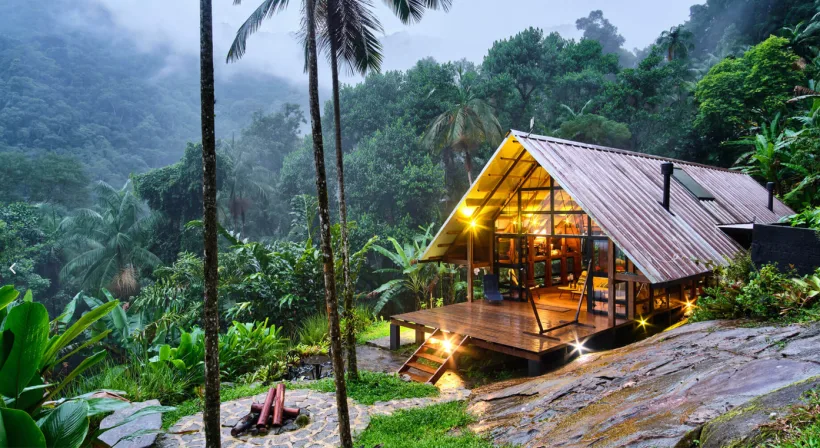 Casa Asha — elevated villa over the jungle